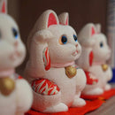 MANEKI NEKO FENG SHUI (WHITE) INNOCENT RELAX, Beckoning Lucky Cat, Edo Art Dolls
