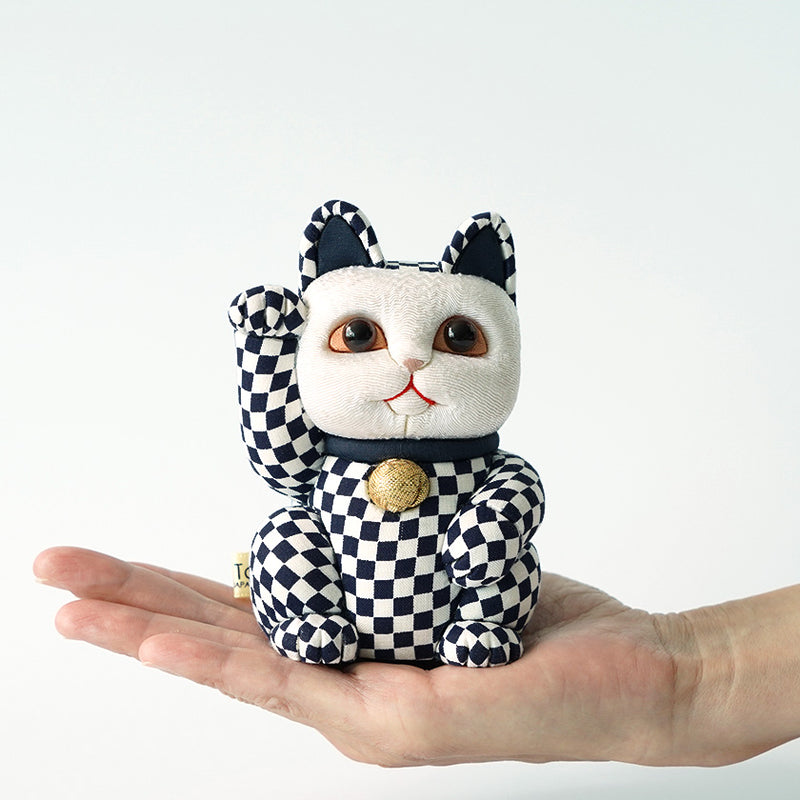 MANEKI NEKO CHECKERED PATTERN BLUE (M), Beckoning Lucky Cat, Edo Art Dolls