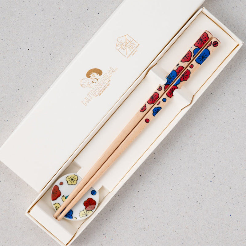 [Chopsticks and Chopstick Rest]  KUTANI SEAL UME(Plum)  (8.85inch) with Chopstick rest set In a Box | MATSUKAN | Wakasa Lacquerware