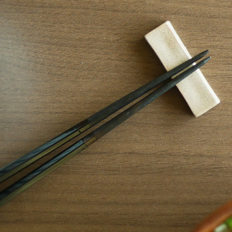 [Chopsticks and Chopstick Rest]  a Pair of Enboy Pentagon with Chopstick rest (8.46inch & 9inch) | Wakasa Lacquerware