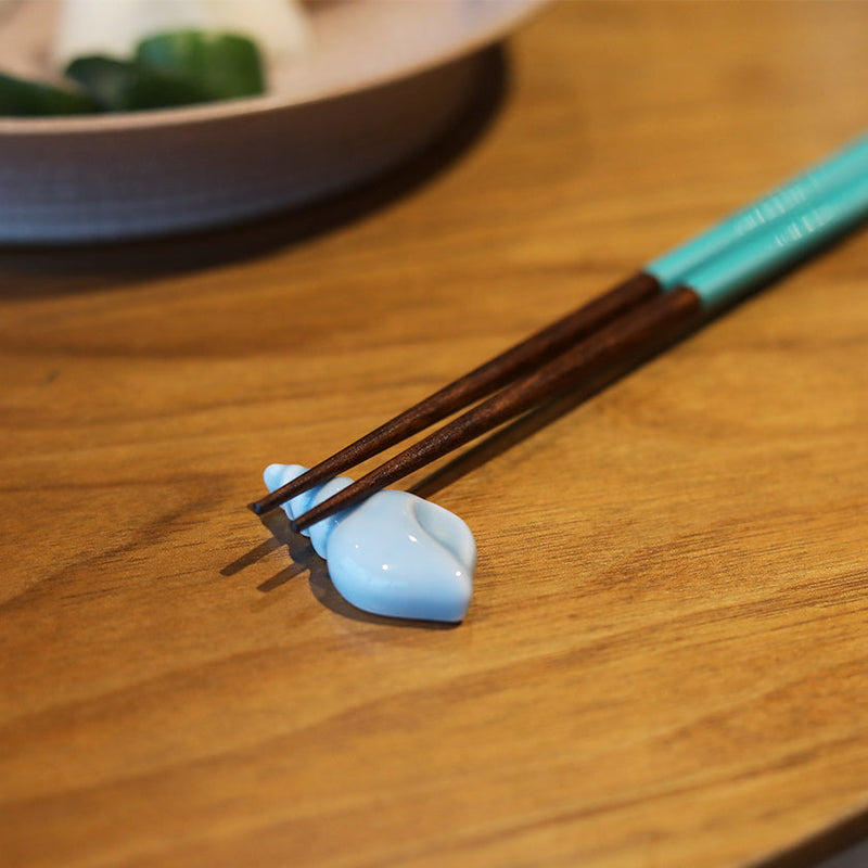 [Chopsticks and Chopstick Rest] SPARKLING WAVE a  Pair of Chopsticks with light blue shell shaped Chopstick rests | Wakasa Lacquerware| MATSUKAN