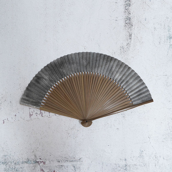 [Hand Fan] IBUSHI #0 Gray 7.5SUN(9inch) (Fan and Pouch Set) | Kyoto Folding Fans | Yasuto Yonehara