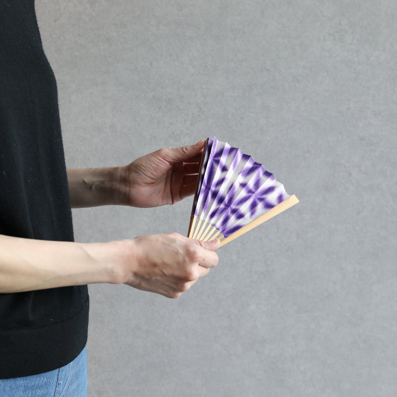 [Hand Fan] SEKKA SHIBORI (flower pattern like snowflakes) Purple for Women |Kurotani Washi Paper | Kurotani Washi Cooperative Group