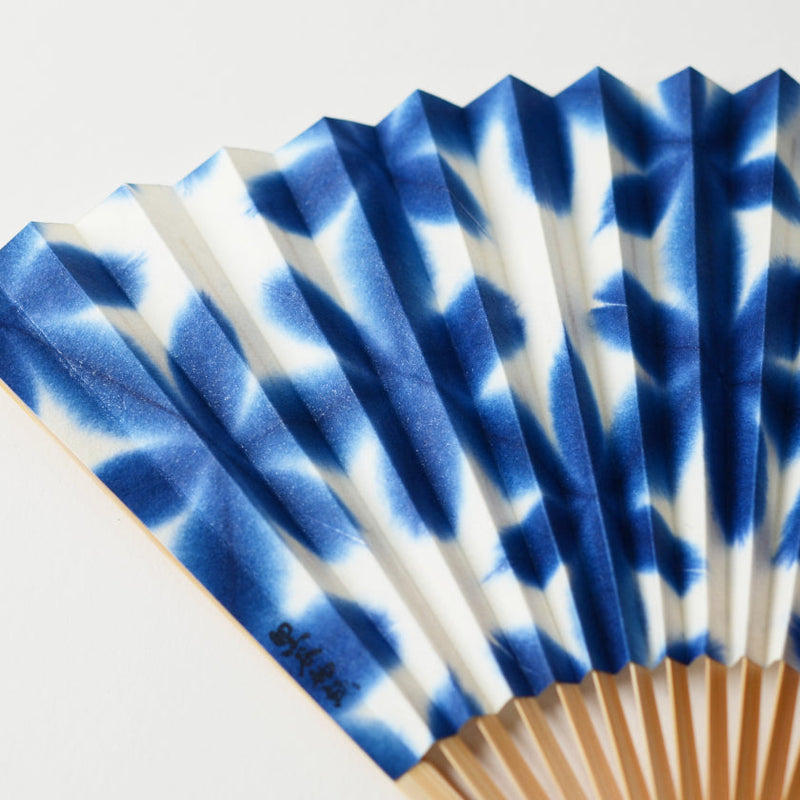[Hand Fan] SEKKA SHIBORI (flower pattern like snowflakes) Navy Blue for Women |Kurotani Washi Paper | Kurotani Washi Cooperative Group
