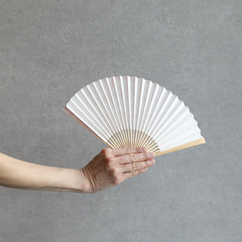 [Hand Fan] SEKKA SHIBORI (flower pattern like snowflakes) Pink for Women |Kurotani Washi Paper | Kurotani Washi Cooperative Group
