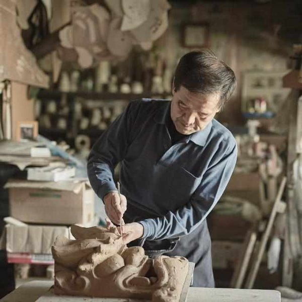 鬼瓦家守 (新東) 室内に飾る鬼瓦：梶川賢司【三州鬼瓦】 ｜ARTISAN