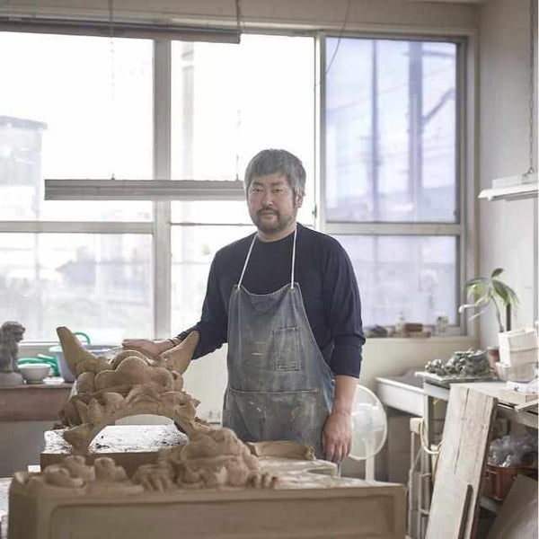 鬼瓦家守 (新東) 室内に飾るからす天狗の鬼瓦：加藤佳敬【三州鬼瓦