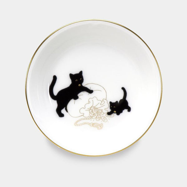 大倉陶園  『黒猫親子』-縁起物語- 豆皿その１「宝袋」【磁器】